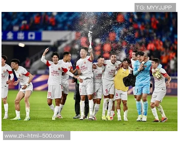 蔚山现代与柏斯激战正酣争夺亚冠小组赛关键胜利